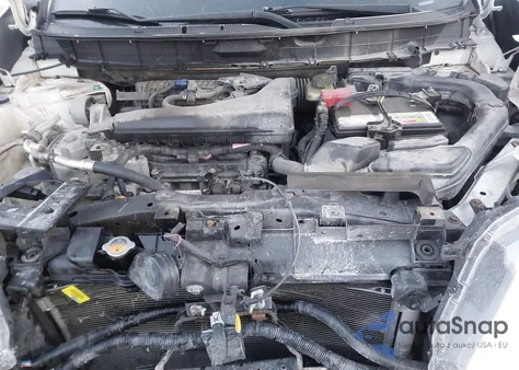 2017 Nissan Rogue Sv z USA, uszkodzony, nr VIN 5N1AT2MV6HC879720